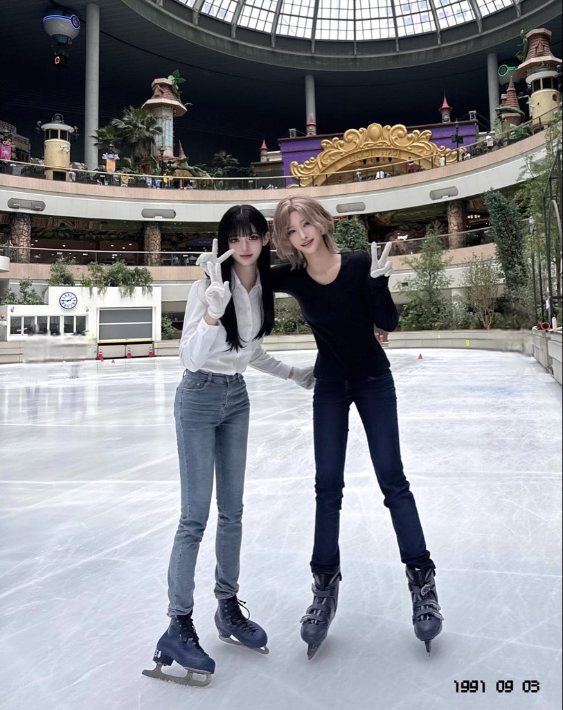 Happy Halloween!
#똑닮은딸