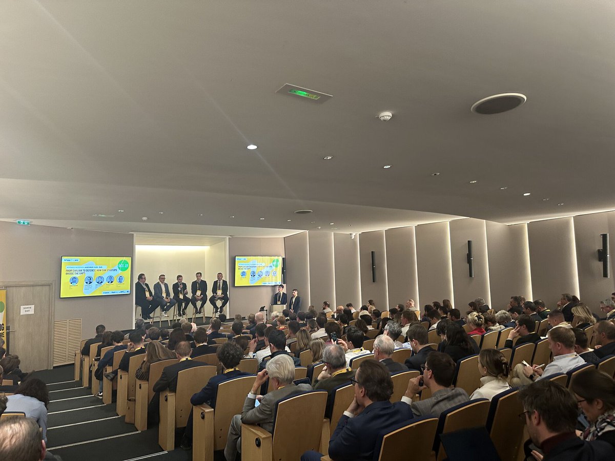 RVmagnetics's tweet image. 🇫🇷 Wrapping up an inspiring #EuropeanDefenceWeek 2025!
Proud to represent #RVmagnetics, RVactuators &amp;amp; NATO DIANA Phase 2 cohort in Paris.
🎤 Vladimir Marhefka joined the panel &amp;amp; pitched our sensing tech bridging civilian &amp;amp; defence.
Thanks @Bpifrance &amp;amp; 🇸🇰 SIEA team!
#DualUse