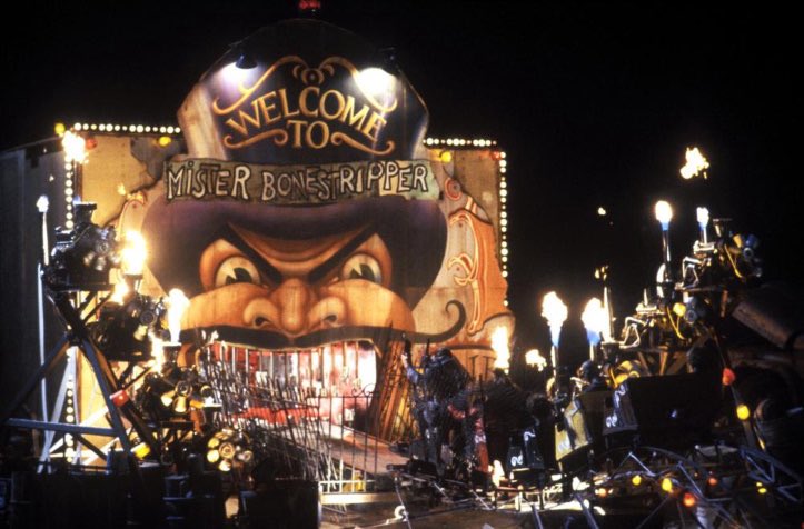 The Hot Horror Queen tweet media