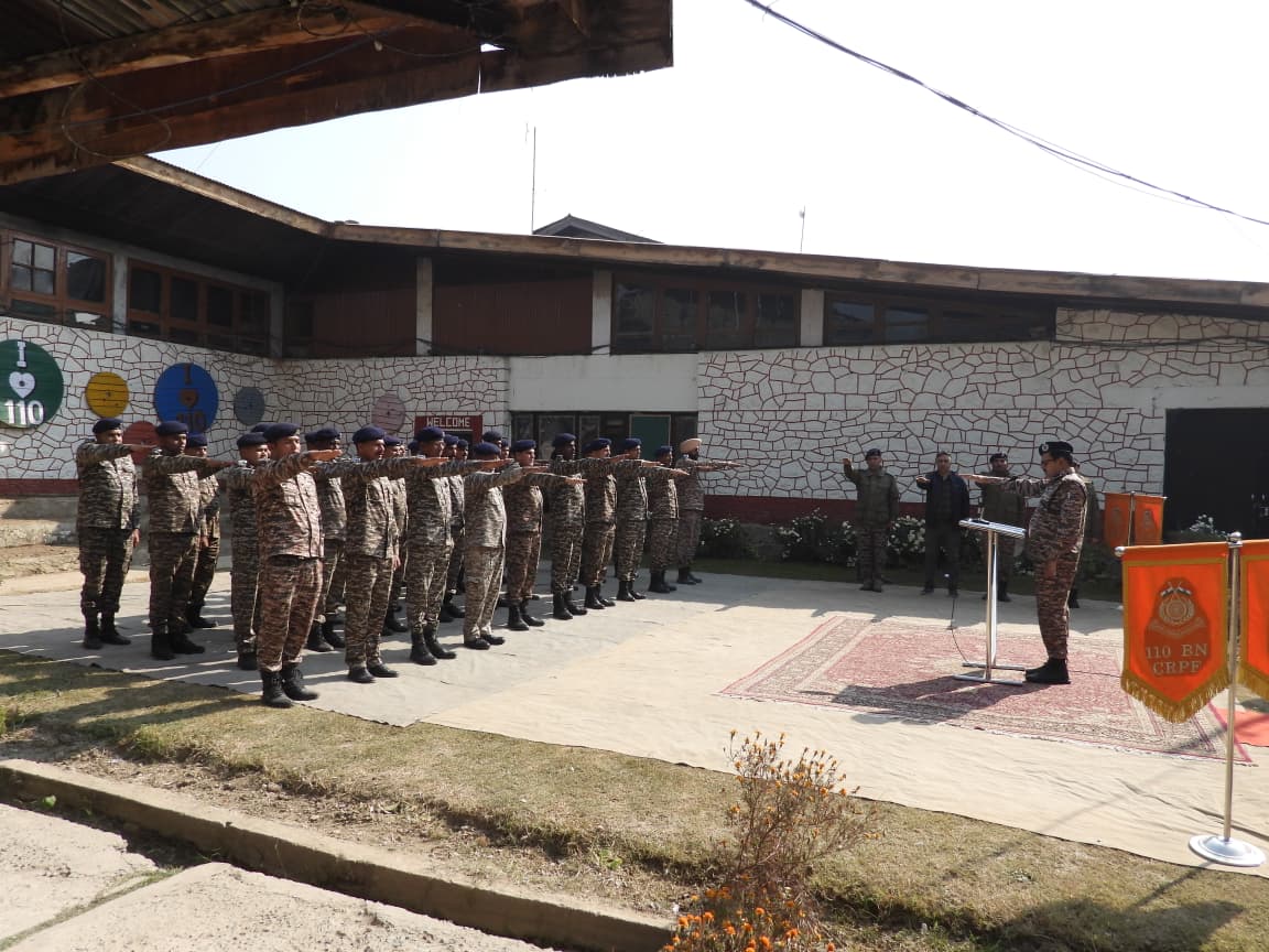 110bncrpf's tweet photo. On the occasion of Rashtriya Ekta Diwas, #110BnCRPF organised a “Run for Unity” programme and administered the oath to uphold national unity and integrity, marking the birth anniversary of Iron Man of India, Sardar Vallabhbhai Patel.
#RashtriyaEktaDiwas
#RunForUnity2025 
#CRPF https://t.co/bfP6XnOJge