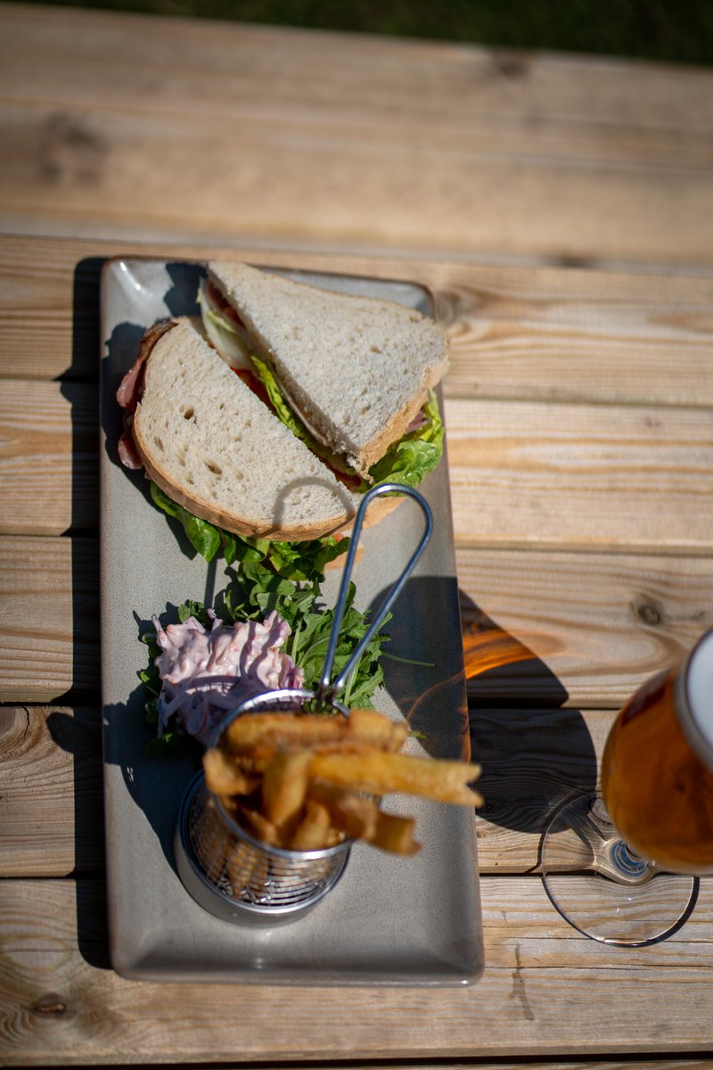 🍽 Here is some great news to start your weekend.

🍽 Today we launch our new Winter Menus in the Spike Bar.

👨‍🍳👩‍🍳 For more details,  head to our website ⬇ ⬇

💻 📱 stonebridgegolf.co.uk/news-and-event…

#food #drink #wintermenu  #stonebridgegolf #meriden #coventry #solihull #westmidlands