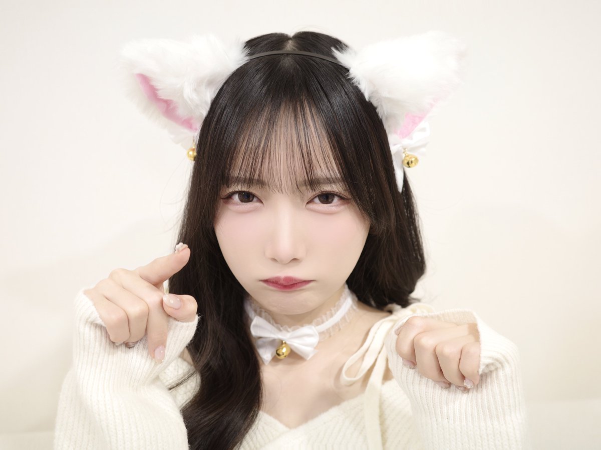 𝐇𝐀𝐏𝐏𝐘 𝐇𝐀𝐋𝐋𝐎𝐖𝐄𝐄𝐍🐾🤍