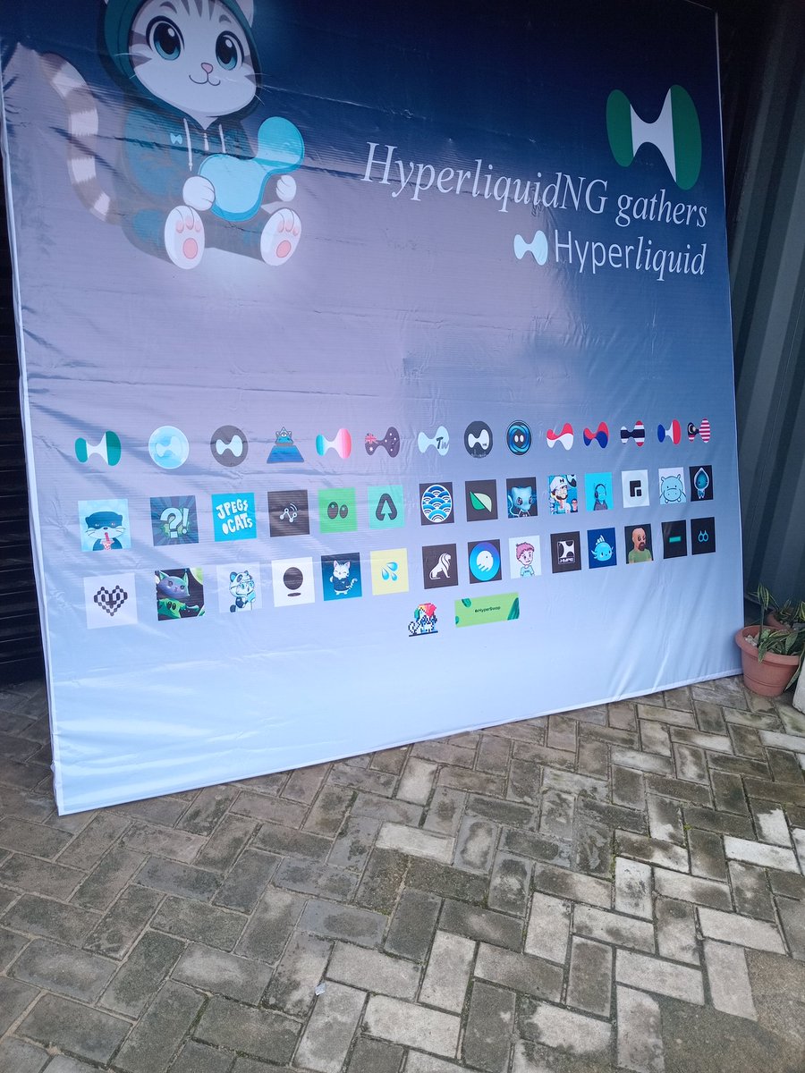 jst_another_man's tweet image. Live at the  @hyperliquidNGx meet-up, reping @CatCabal_hl