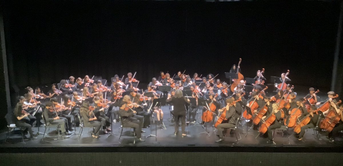 Such a great night for our orchestra kids who had the opportunity to pair with Thurgood MS and Sanderlin for a wonder fall concert.  Thanks to conductor Clayton Deleu for this amazing opportunity!