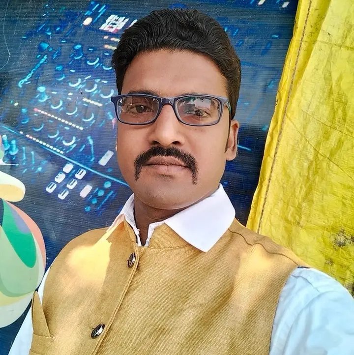 Hindusena34r's tweet image. Hindus should not ignore this 🚨 
Kaime Shekh a πesident of Jaunpur, UP ha$ posted deπogatory Post against Hindu deities.
He is huπting Hindu's πeligious $entiments.
Requesting @Uppolice @jaunpurpolice to take necessary action.