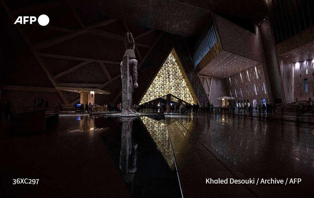 afpfr's tweet image. 🇪🇬 Après d'intenses préparatifs, le Grand musée égyptien (GEM) dédié à la civilisation pharaonique sera inauguré samedi dans le faste au Caire, un événement ultra-médiatisé destiné à célébrer les réalisations du pouvoir et à stimuler le tourisme.
➡️ u.afp.com/Segj