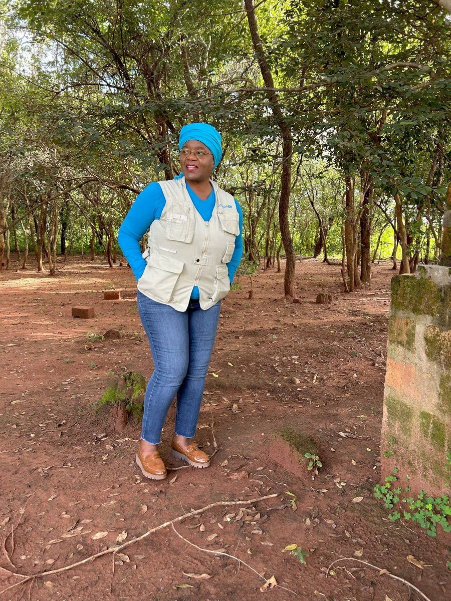 #HappyFriday! I'm reading letters to the President from children and wow, my heart is so full. 
Their hopes for each other &amp; for all children are inspiring. It got me thinking: what do we adults wish for each other, to shape the 🇿🇲we want? 
Drop your thoughts or advice below👇