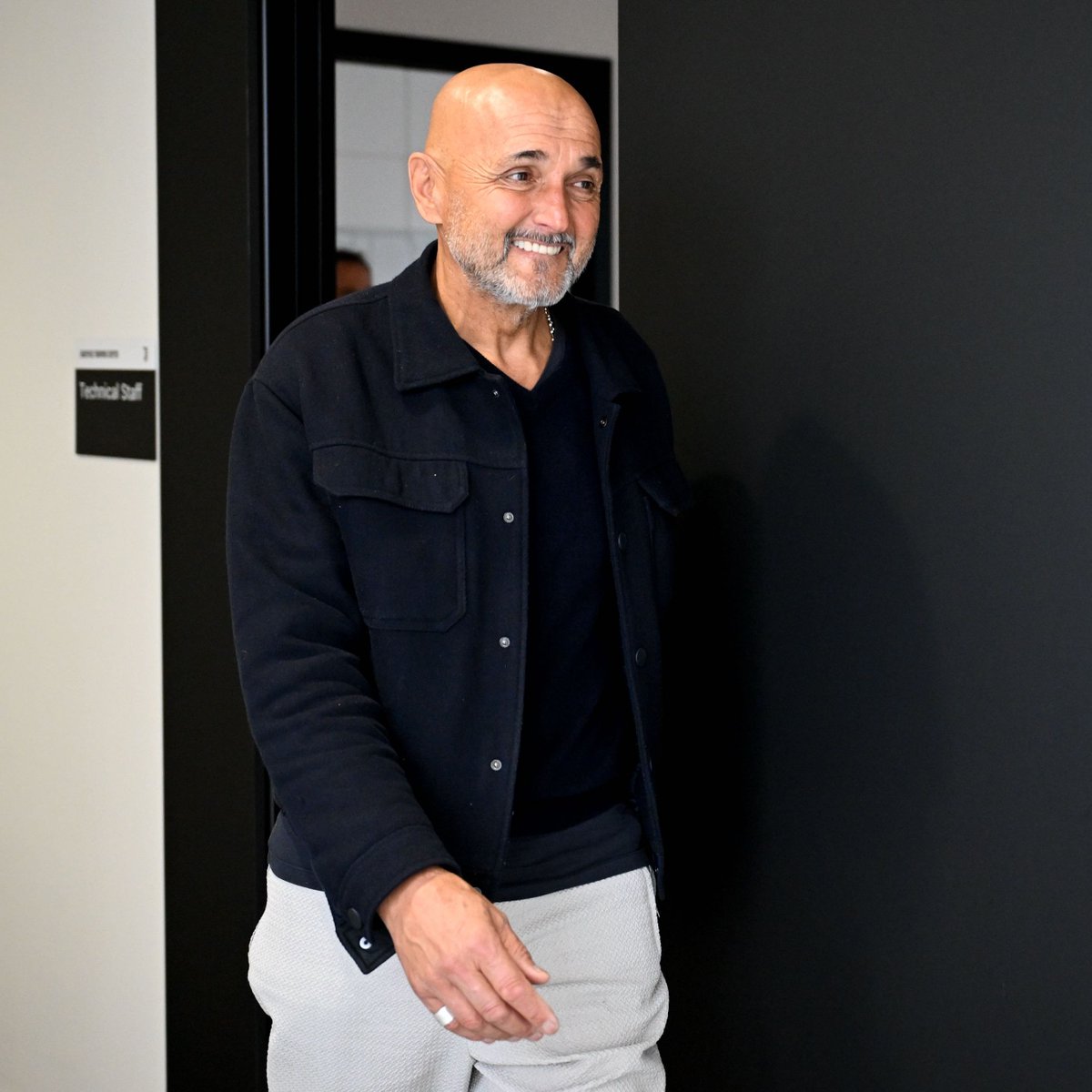 It's time for Luciano Spalletti's first press conference as Juventus head coach! 🗣️ 🧵