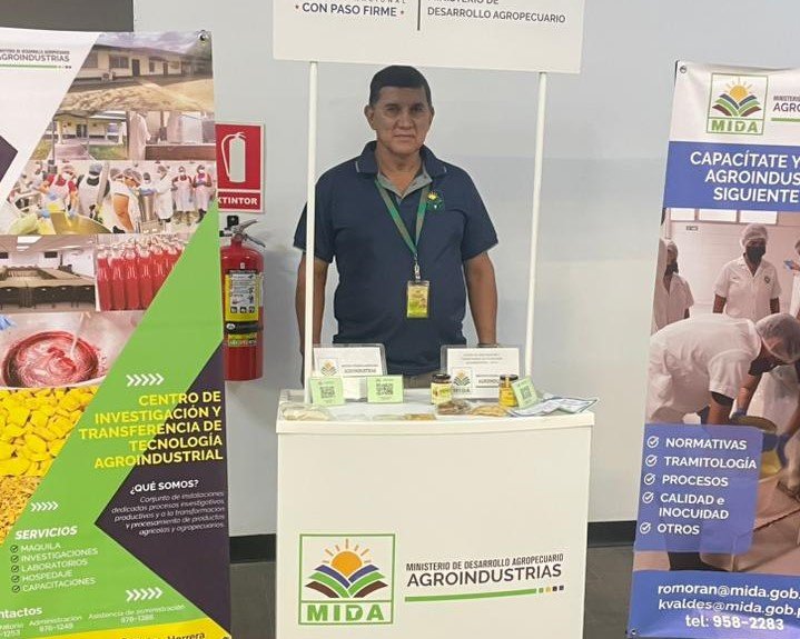 MIDAPma's tweet image. MIDA, APA y AMPYME fortalecen competencias técnicas en el sector agroalimentario panameño

mida.gob.pa/2025/10/30/mid…