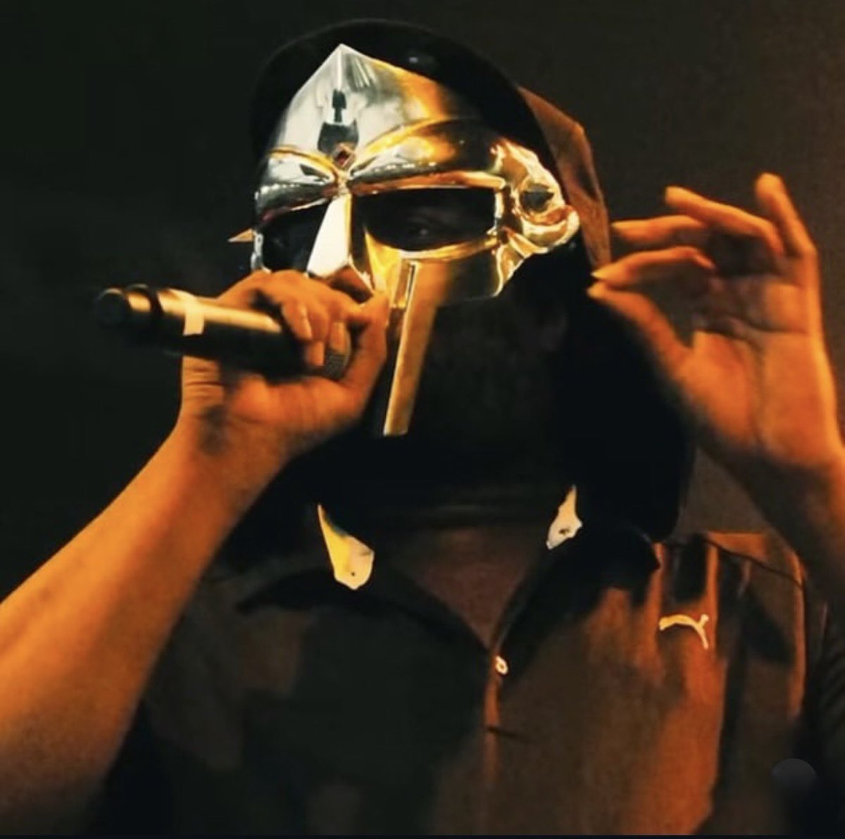 ilovehiphop_88's tweet image. 5 years ago 

MF DOOM 🙏🏾🕊

#MFDOOM
