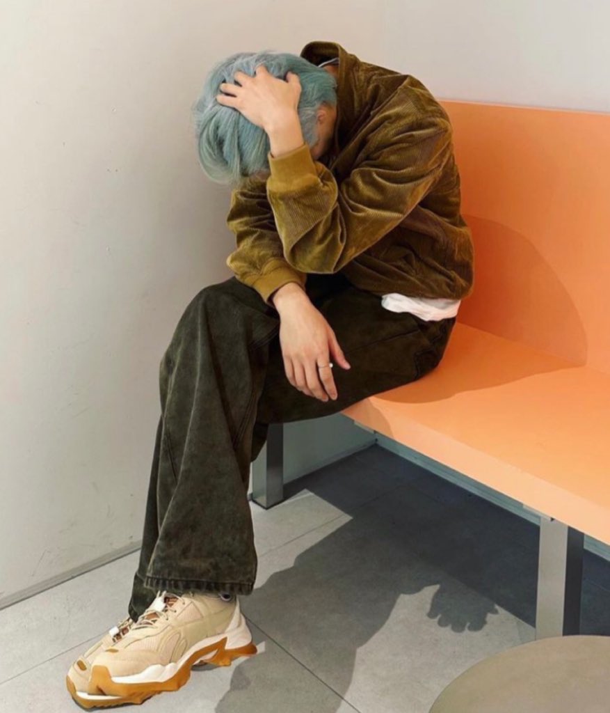 Мой самый большой минус – это исчезать из твиттера и других соц сетей, когда происходит какой-то пиздец в жизни
Очень ценю тех людей, которые принимают эту мою хуёвую сторону❤️‍🩹