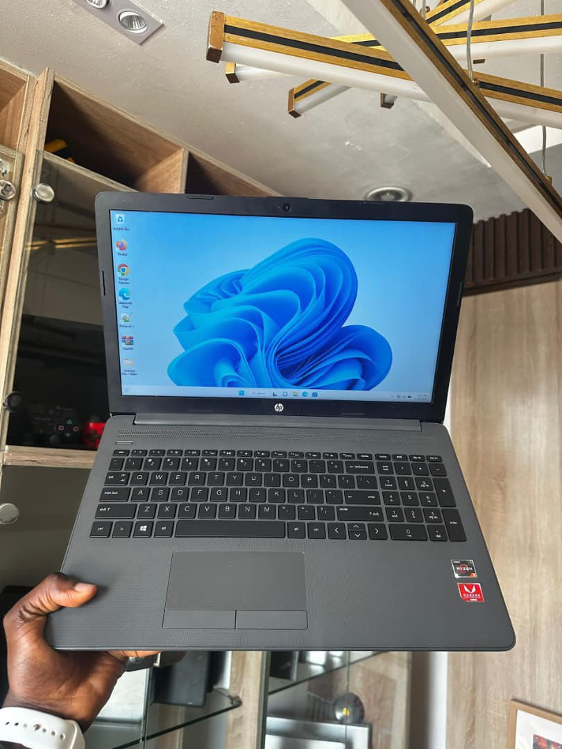 learn these skills and you’ll never be broke:

1. Marketing
220k laptop can 

2. Data Analysis
220k laptop can

3. Content creation 
220k laptop can

4. Copywriting
220k laptop can

5. Video editing
220k laptop can 

6. Trading
220k laptop can