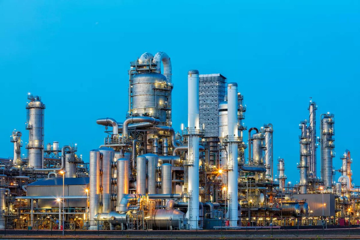 beatsinbrief's tweet image. 🚨 India set to become world’s 2nd-largest refining power by 2035, says Petroleum Minister Hardeep Singh Puri.
Refining capacity to rise from 258 to 450 MMTPA. 🇮🇳