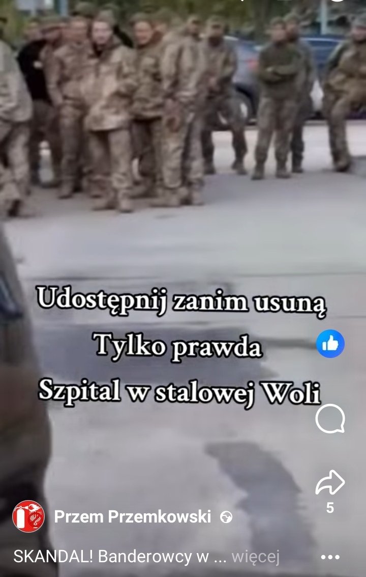 BalliMarzec's tweet image. Tłum żołnierzy Ukrainy w szpitalu w Stalowej Woli przyjechali leczyć się.
Dlatego Polacy mają problemy z dostaniem się do lekarzy.
Zastraszali i przepędzali Polaka filmującego to.