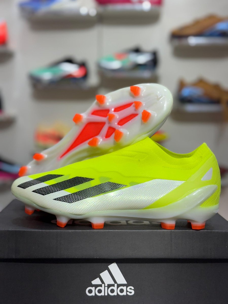 Football Boots 

Lace or Laceless

🔖 ₦42,000

📍 Kaduna