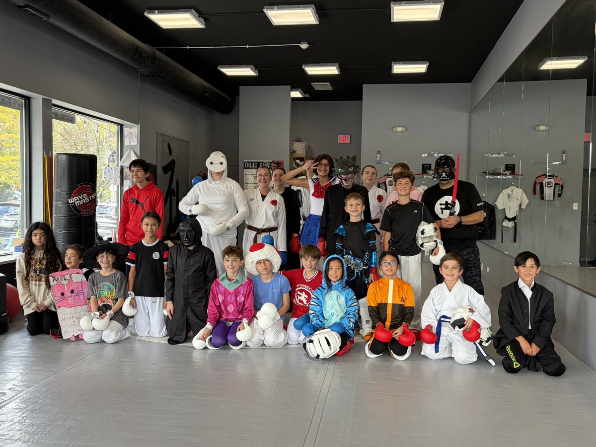 FMAKarate's tweet photo. 🎃👻 Happy Halloween from Fonseca Martial Arts! Whether you’re rocking a gi or a costume tonight, remember — real confidence is the best superpower of all. Stay safe, have fun, and we’ll see you back on the mats soon! 🥋🦇 https://t.co/DZoeHTVlQk