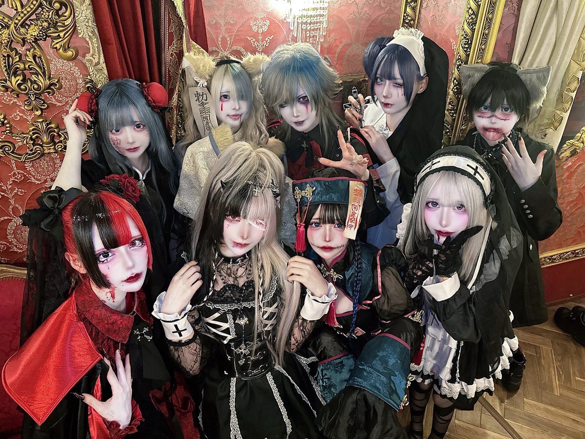 CLjukusei's tweet photo. 【🎁プレゼント企画✨】

🩸サークルライチ塾生二期 ハロウィンアー写 集合チェキ🩸

全メンバーサイン入り集合チェキをランダムで【抽選で3名様】にプレゼント🎁

全メンバーのサインが入ります🎃🦇🕸

💡応募条件
1️⃣このアカウントのフォロー✅
2️⃣このツイートのRP🔁

#サークルライチ塾生二期 https://t.co/VlRavIKTyh