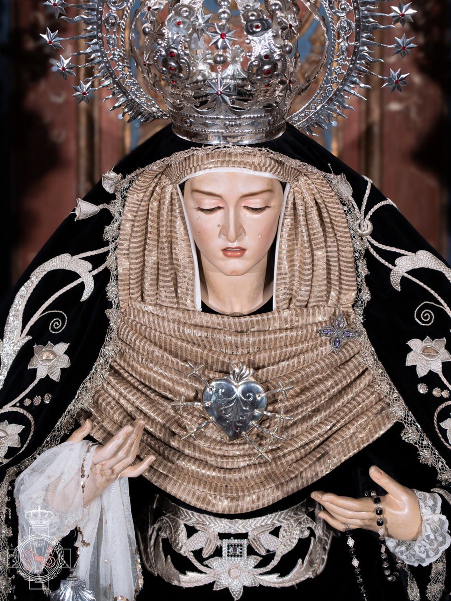 Desde nuestro querido barrio del Albayzín, Nuestra Aurora anuncia estos días señalados, invitándonos a la oración, a la memoria agradecida y a la esperanza en la vida eterna.

«Yo soy la resurrección y la vida; el que cree en mí, aunque haya muerto, vivirá.»
— Juan 11, 25