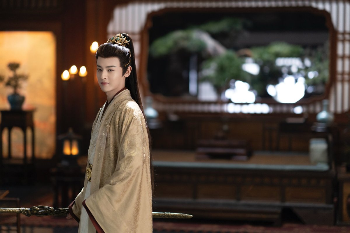 BAISHU_THAILAND's tweet photo. [Trans] 251031 | #ไป๋ซู่สตูดิโอ Weibo Update (2/3)

ถือดาบท่ามกลางสายลมและเมฆ🗡️ รอคอยการเปิดดันเจี้ยน Apocalypse🔛 

#ตำนานนทีมืด #BloodRiver 
#暗河传 #TalesOfDarkRiver
#ไป๋ซู่ #BaiShu #白澍 #白澍白澍 https://t.co/qLle7ouD24