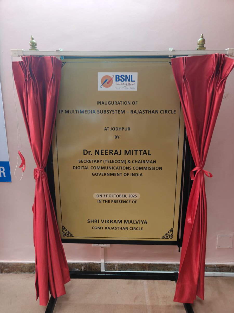 DoT_India's tweet image. Dr. Neeraj Mittal, Secretary (Telecom) & Chairman, DCC, inaugurated the Indigenously Developed IP Multimedia Subsystem (IMS) for BSNL Rajasthan Circle at Jodhpur  developed by C-DOT to power BSNL’s 4G network with superior voice and data services.
Shri Vikram Malviya, CGMT BSNL…