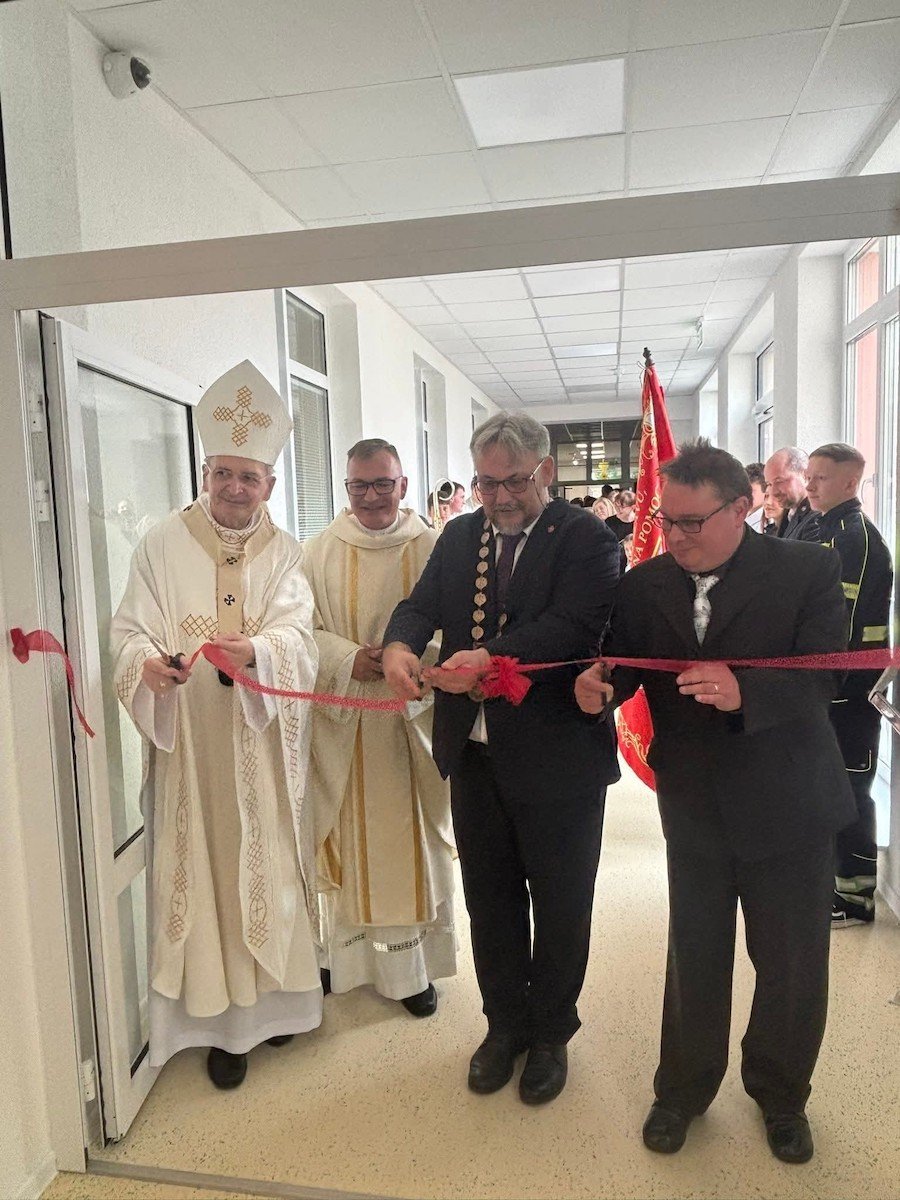 Cirkevnej škole v Hviezdoslavove pribudol nový Pavilón B s telocvičňou
abuba.sk/abuba/content/…