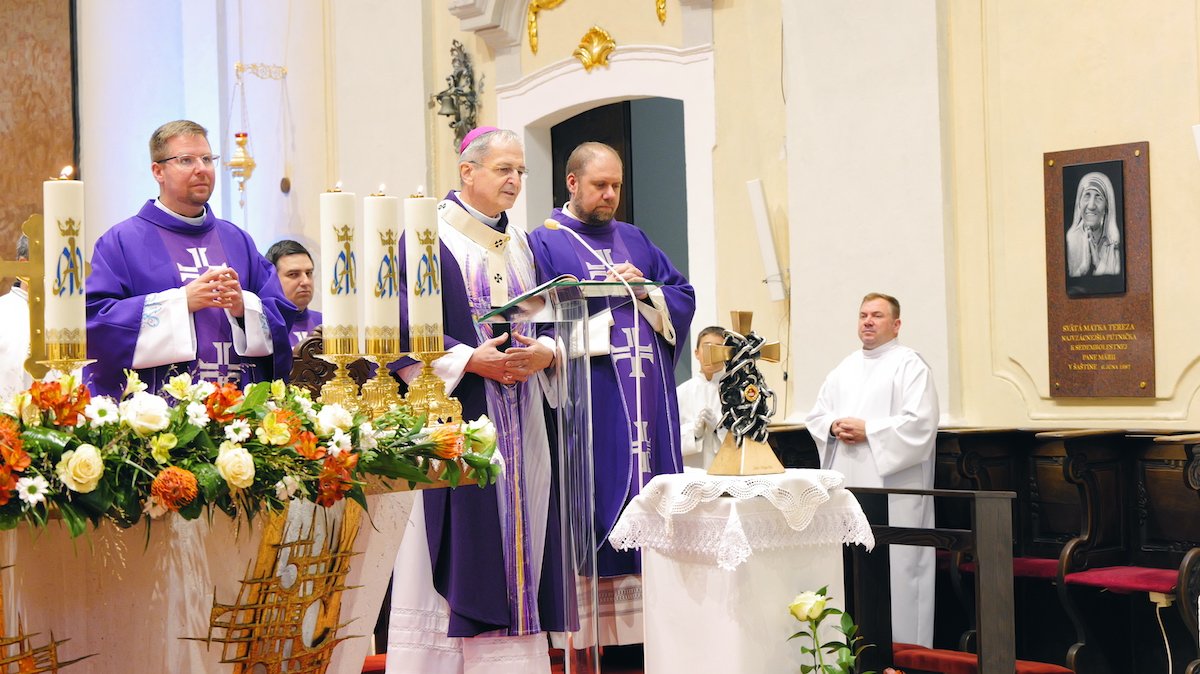 Otec arcibiskup: Vedomie, že sa niekto za nás modlí, je veľký dar
abuba.sk/abuba/content/…