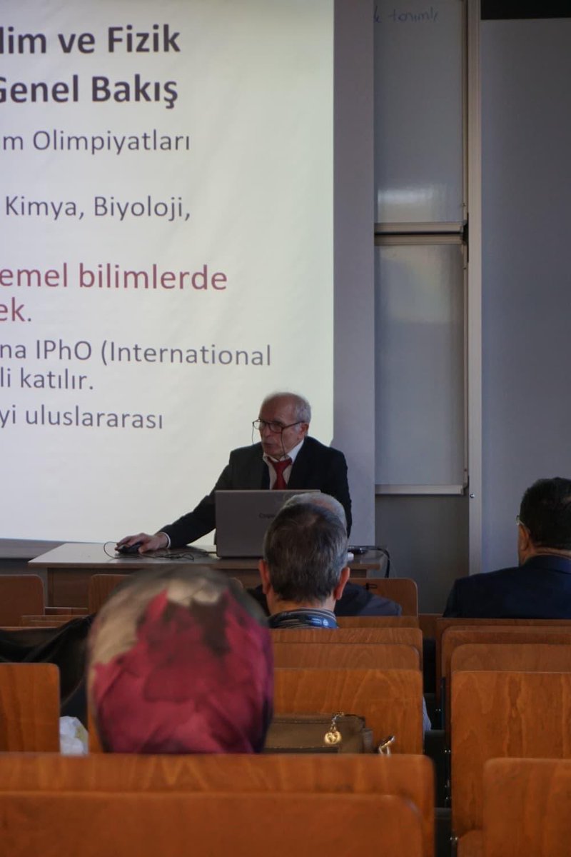 📢 5. Uluslararası Fizik Eğitimi Kongresi’nde; İstanbul Bilim Olimpiyatları Fizik Komitesi Başkanı Prof. Dr. Recep DIMITROV, Türkiye’deki Bilim Olimpiyatları süreçlerini ve İstanbul Bilim Olimpiyatları’nın yürütülme modeline yönelik görüşlerini aktardı. 🌍✨

<a href="/tcmeb/">Millî Eğitim Bakanlığı</a>
<a href="/Yusuf__Tekin/">Yusuf Tekin</a>