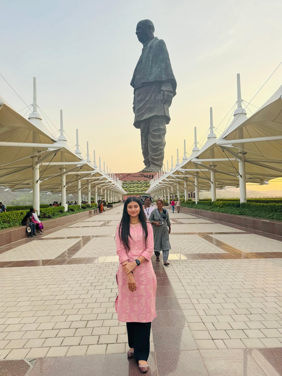 Triptisaini19's tweet image. मां भारती के तेजस्वी सपूत, राष्ट्रीय एकता के आधार स्तंभ, आधुनिक भारत के शिल्पकार सरदार वल्लभभाई पटेल जी की जयंती पर कोटि-कोटि नमन!!

#sardarvallabhbhaipatel