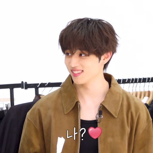 주연이가 베네핏 2개 다 찾아서 
하나 양도 하는데 선우한테 줌 
선우표정 련나 웃김ㅠㅋㅋㅋㅋㅋ아ㅠㅠㅋㅋ