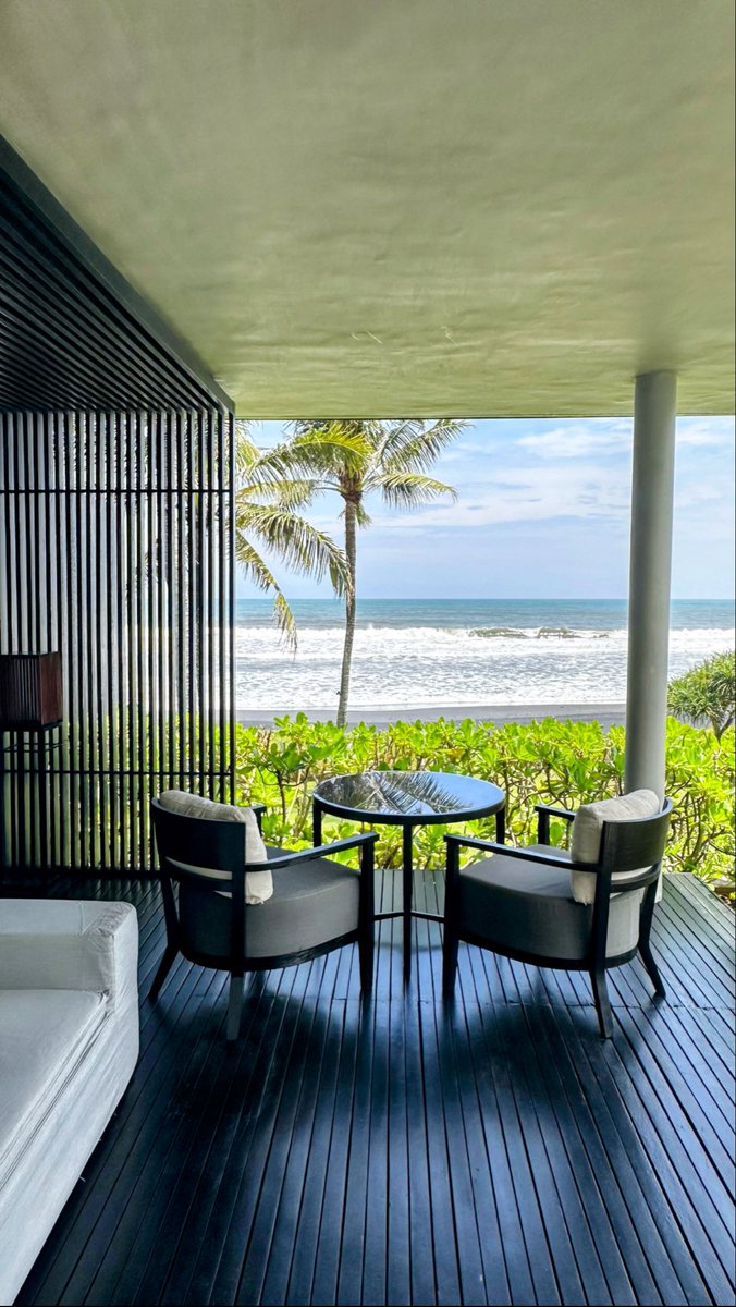 In our latest #Bali issue, we return to The Legian, explore the  calm of Soori Bali, the theatre of Capella Ubud, Hoshinoya Bali, and Amandari.
Every review is written from experience — independent, and unfiltered. #LuxuryTravel