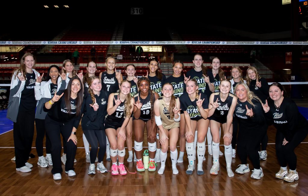 ONE MORE DAY!!! Survive and advance through doing just enough to give us new life 🤍🤘🖤🏐 #AlwaysUs #MavsUp #OneMoreDay #State #Volleyball