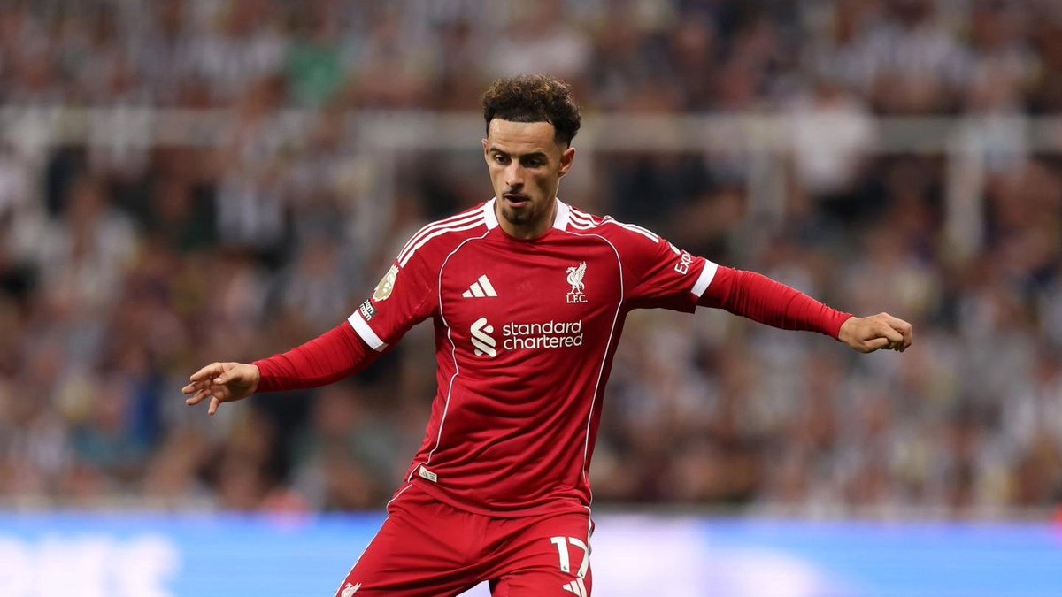 Saikat (@saikatm87) on Twitter photo Curtis Jones out against Villa, without him, we lose composure in midfield. Salah has looked better when Dom has played at RB, but we need him in midfield. Bradley needs to step up but I fear, we might see the same lack of cohesion again. Need victory. No excuse. #LFC #AVFC Curtis Jones out against Villa, without him, we lose composure in midfield. Salah has looked better when Dom has played at RB, but we need him in midfield. Bradley needs to step up but I fear, we might see the same lack of cohesion again. Need victory. No excuse. #LFC #AVFC