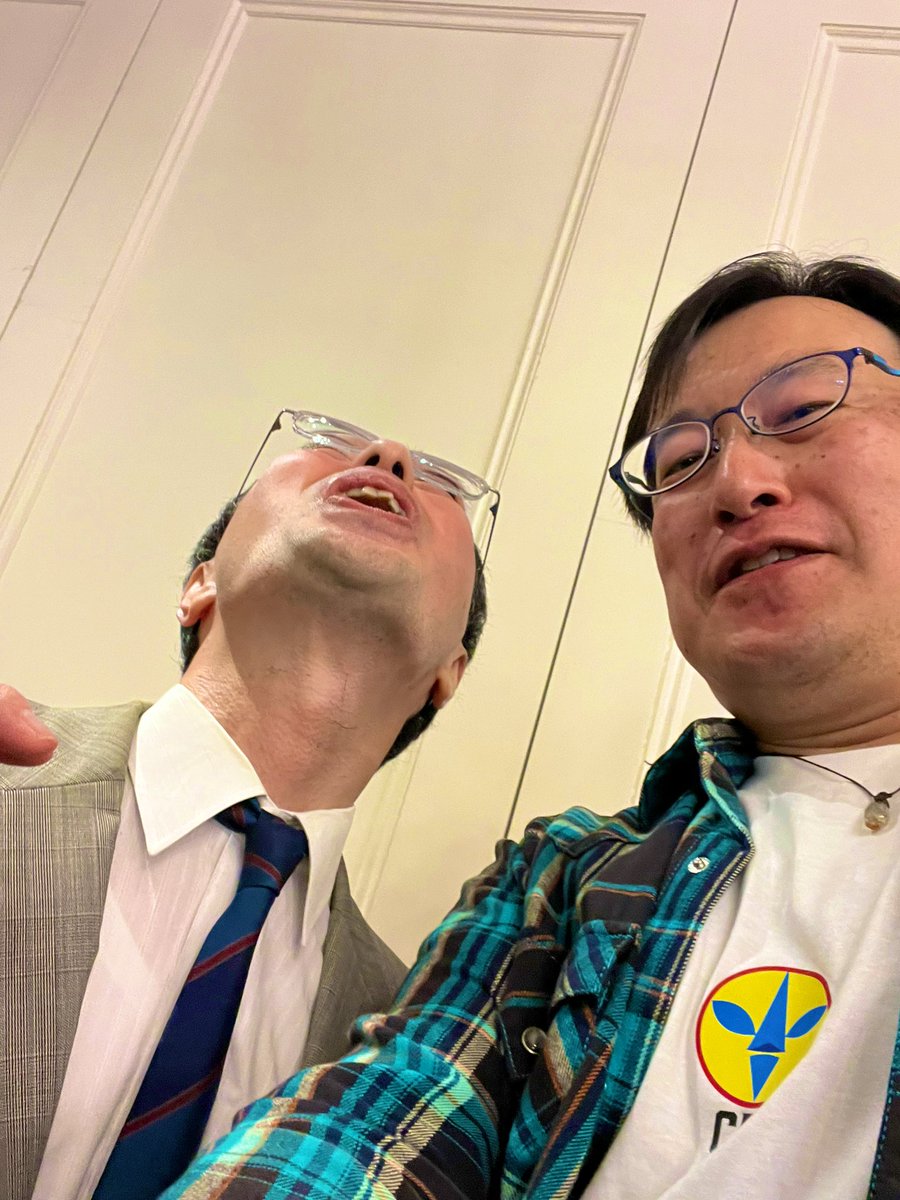 鷲野社長の堀田マナブさんと部下の高見健さんと隊長の声優アドレナ・リンでござます！もちろんこのお二人とも楽しいトークをさせて頂きました！！お二人とも、ホントにタローマン愛が凄い😳✨この作品に対する熱い想いを沢山聞けました🥹💕

も、森野さん？🫣徳田さんも少し出演🤏🤣

#映画タローマン