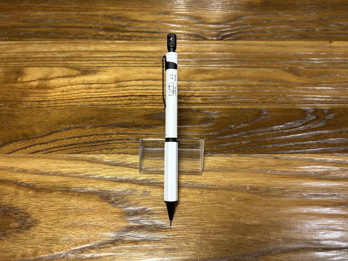 penkoukousei's tweet photo. #購入品
紀寺商事さんのLift+購入しました！
書き心地最高で個人的に現時点で所持しているシャーペンの中で一番お気に入りです！これから愛用していきます！ https://t.co/r9FFw886Bc