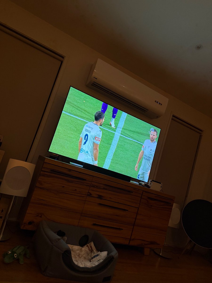 alex_whybrow's tweet image. Blankets donuts football 🍩⚽️