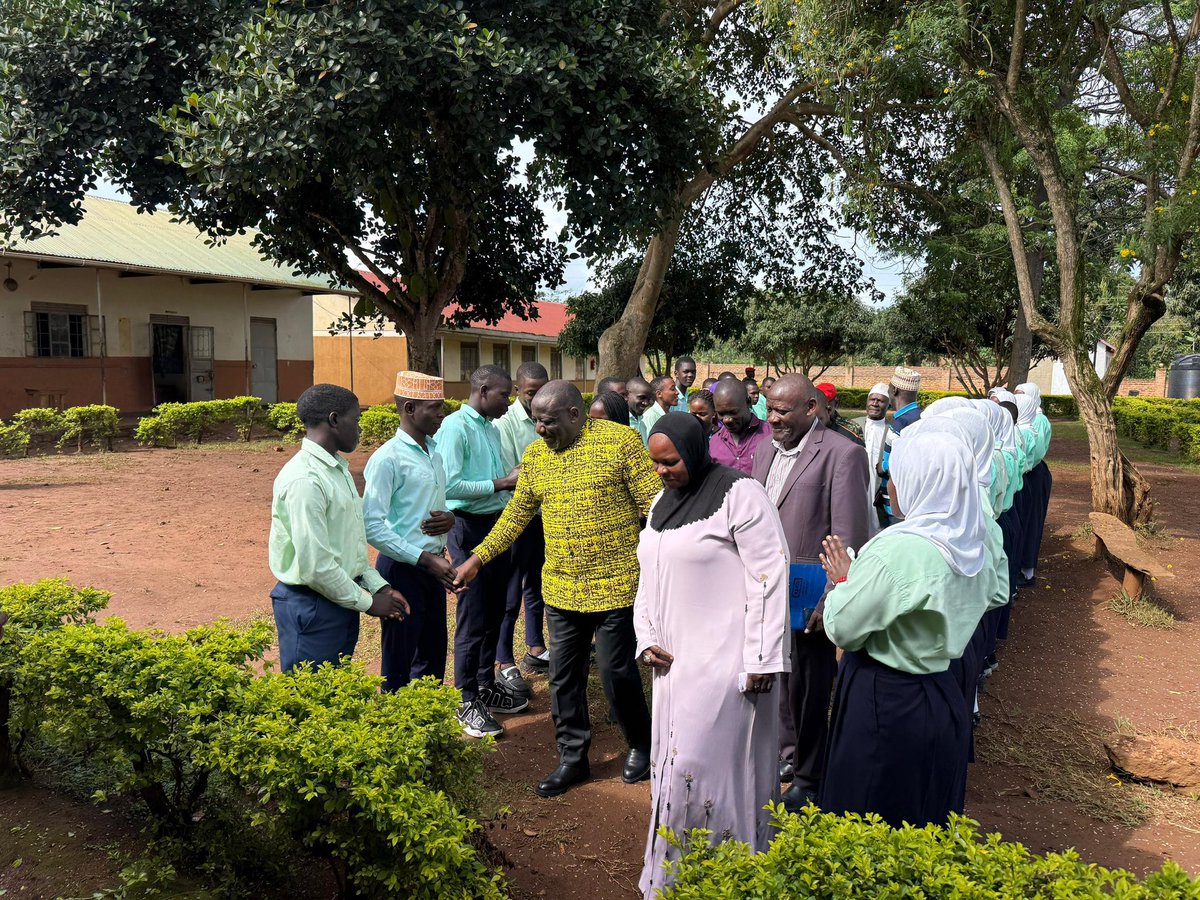 GideonSsekidde's tweet photo. Shoutout to Kakungube SS in Nalutuntu Sub_County in Kassanda District.Honored to have leaders like #UCC_ED who prioritize education!. Home to 720 students! UCC ED's visits &amp; 40 iPads show he cares about the future.  Education is key! 
#GoldenPosts
 #KakungubeSS 
#EducationMatters https://t.co/Vp9M9wBrPy