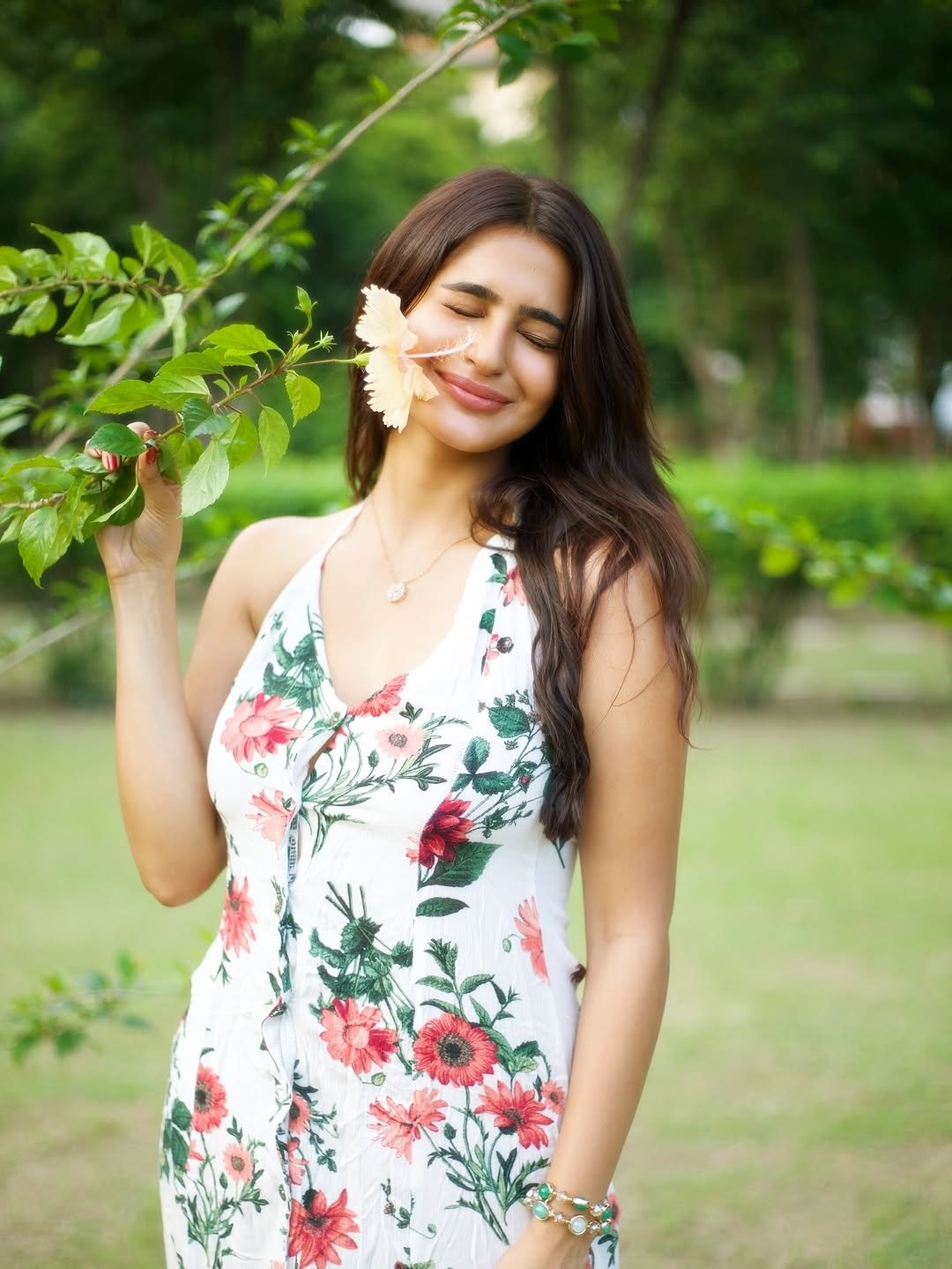 G4lensUbIAAj5Yj?format=jpg&name=large