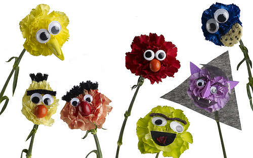 rosamungthorns's tweet image. 🎃😬  Happy Halloween, my ghoulish friends!  🍬💀 Share your favorite Halloween highlights below! 🕷️🎉 #Halloween2025 #SpooktacularFun #417land #SGF