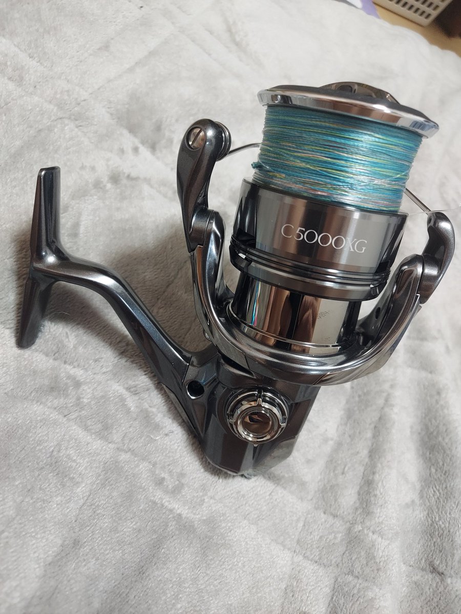 この前の釣行で激投ジグ殉職したので、新色2つ追加ぁ！釣れそう