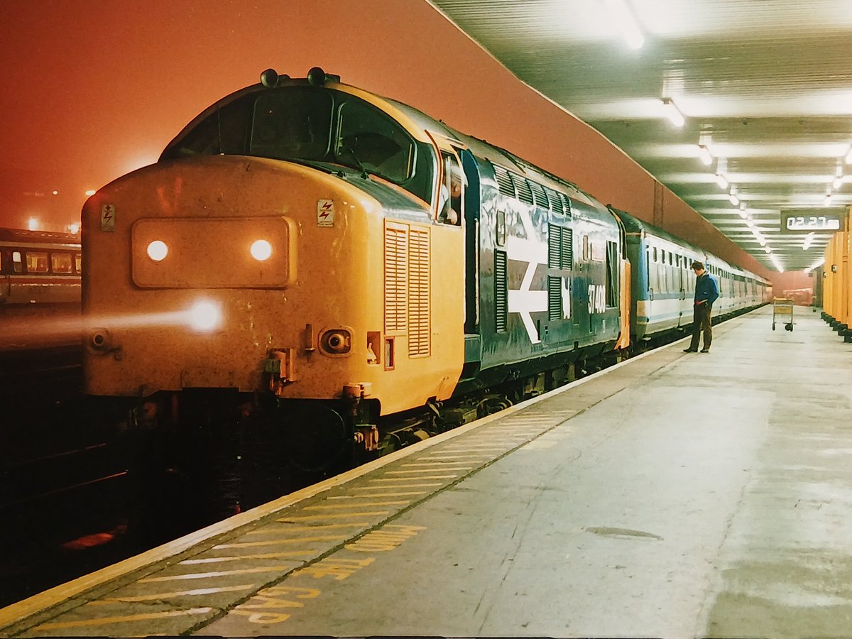 Friday night June 1994. Where're we going?  To Birmingham International of course. #tmrguk #class37 <a href="/TheGrowlerGroup/">The Growler Group</a>