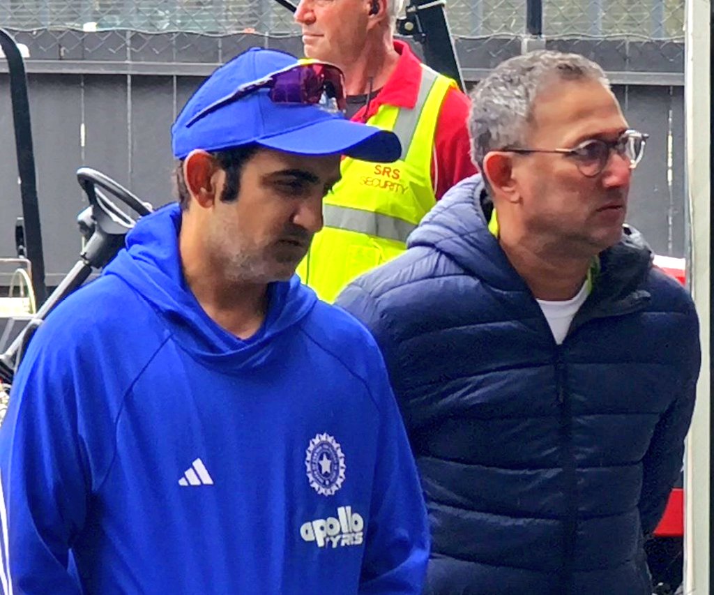ImHydro45's tweet photo. Sunil Gavaskar said🎙️: Gambhir should not have appointed Gill as T20I Vice Captain. Jaiswal and Arshdeep Singh should be there. Tilak Verma must play at no.3. Some decisions of Gambhir should be questioned by the BCCI before it's too late. (7 Sports) https://t.co/qSRLAKibN6