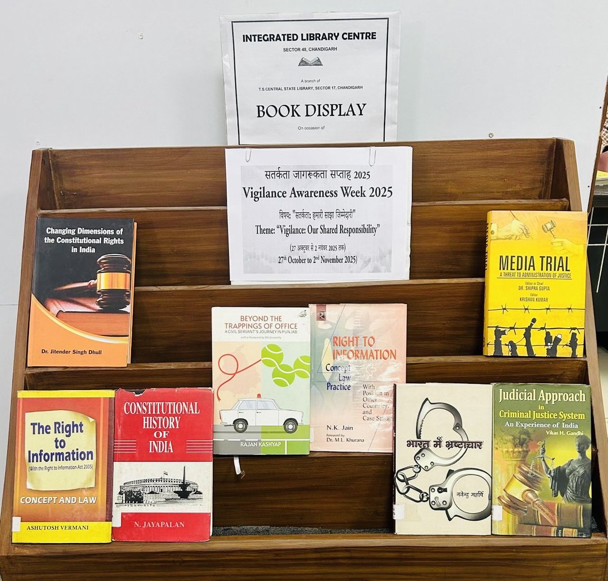 TSCSLibrary's tweet image. Book Display and impromptu quiz organised on the occasion of Vigilance Awareness Week 2025
#VigilanceAwarenessWeek2025 @RrrlfKolkata