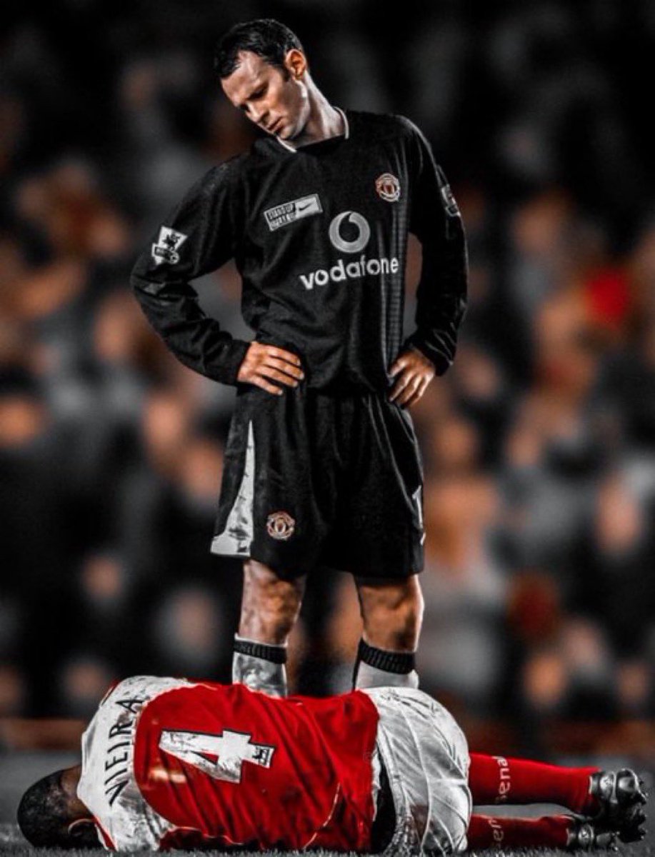 SimplyUtd's tweet photo. Ryan Giggs.

• 13 PL titles.
• Most assists in PL history.
• Lost just 87 games in 632 games. 🤯

They put “Hazard” in the PL hall of fame before this guy btw… https://t.co/2CGIt4Esig