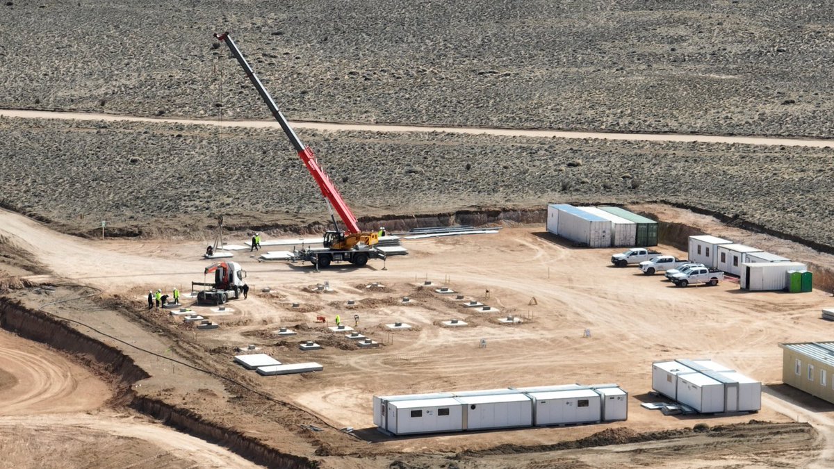 CALCATREU: LA MESA DE TRABAJO EXPUSO AVANCES EN EL PROYECTO📣

👉En el encuentro, se informó que actualmente se desempeñan 122 trabajadores directos y cerca del doble de manera indirecta.

👷‍♀️La cifra representa un crecimiento de la actividad.

📲+Info: tinyurl.com/2jfyp3wa.