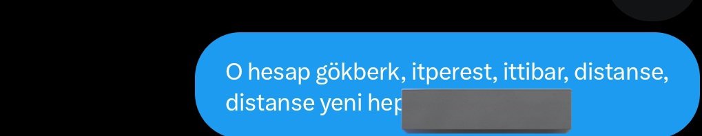 İsim vermeyeceğim. Kadın katillerini savunan bir hesap var. Biz bu hesapla mücadele ediyoruz. Yakın zamanda bir gazeteci tarafından bu hesabın reklamı yapıldı. 

Gazeteci Hanım'a basın kaynaklarını koruyacağına inanarak elimdeki evraklarla o hesabın kimliğini ve eylemlerini