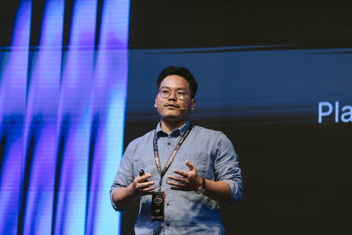 react_india's tweet image. What an incredible session by Nitesh Seram, Founding Engineer at GreatFrontEnd!

His talk “Langnostic – Fast, Scalable, and Efficient AI-powered Translations for Web Apps”

#ReactIndia2025  #GreatFrontEnd