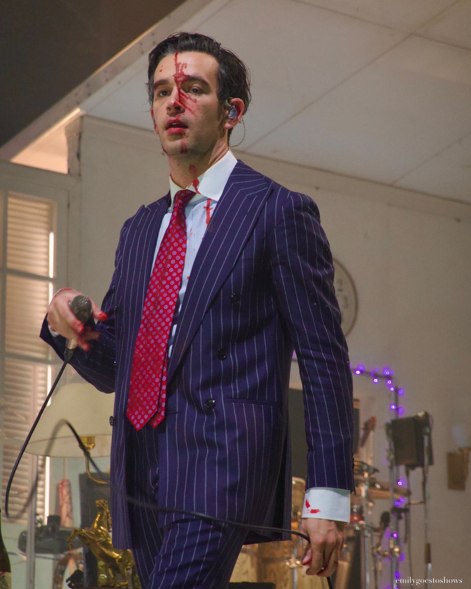 robbersatsunset's tweet image. happy halloween to matty bateman only