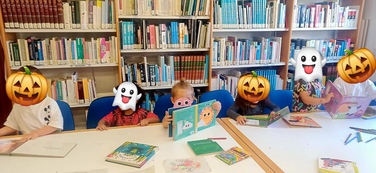 🐟👻🎃Mañana de diversión y cuentos en la biblioteca con los peques de 3 años del @CEIP El Puntal. Como disfrutaron con los cuentos del "Pez arcoiris", "El fantasmas de las bragas rotas" y por petición popular "Corre, corre calabaza". 
@Red Municipal de Bibliotecas de Murcia