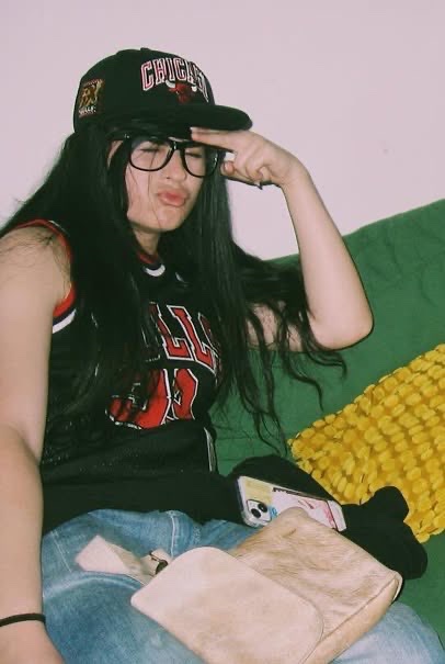 underscores updates tweet media