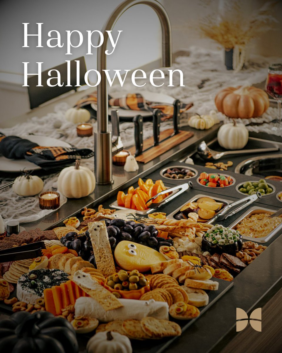 AstroDesign_Inc's tweet image. Dark nights. Golden light. A touch of design magic. ✨🎃
Wishing you a beautifully wicked Halloween from Astro Design Inc.🕯️
#AstroDesignInc #DesignBeyondTime #LuxuryInteriors #TheGalley